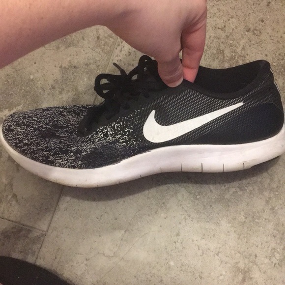 black and white speckled nikes - Picture 6 of 6